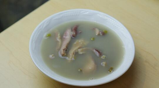 绿豆猪肚汤