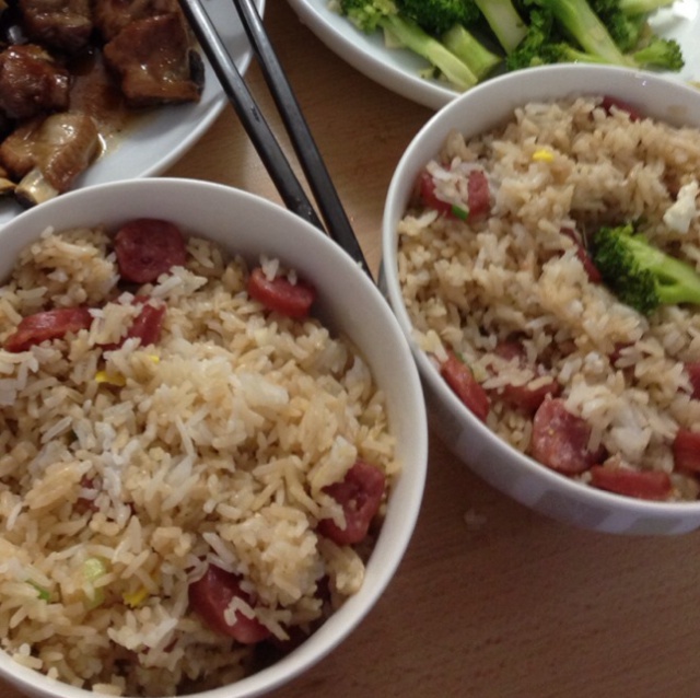 香肠煲仔饭
