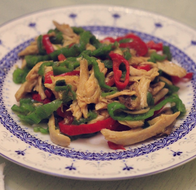 柿子椒炒鸡丝