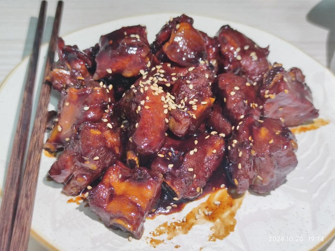 红烧排骨｜酱香浓郁