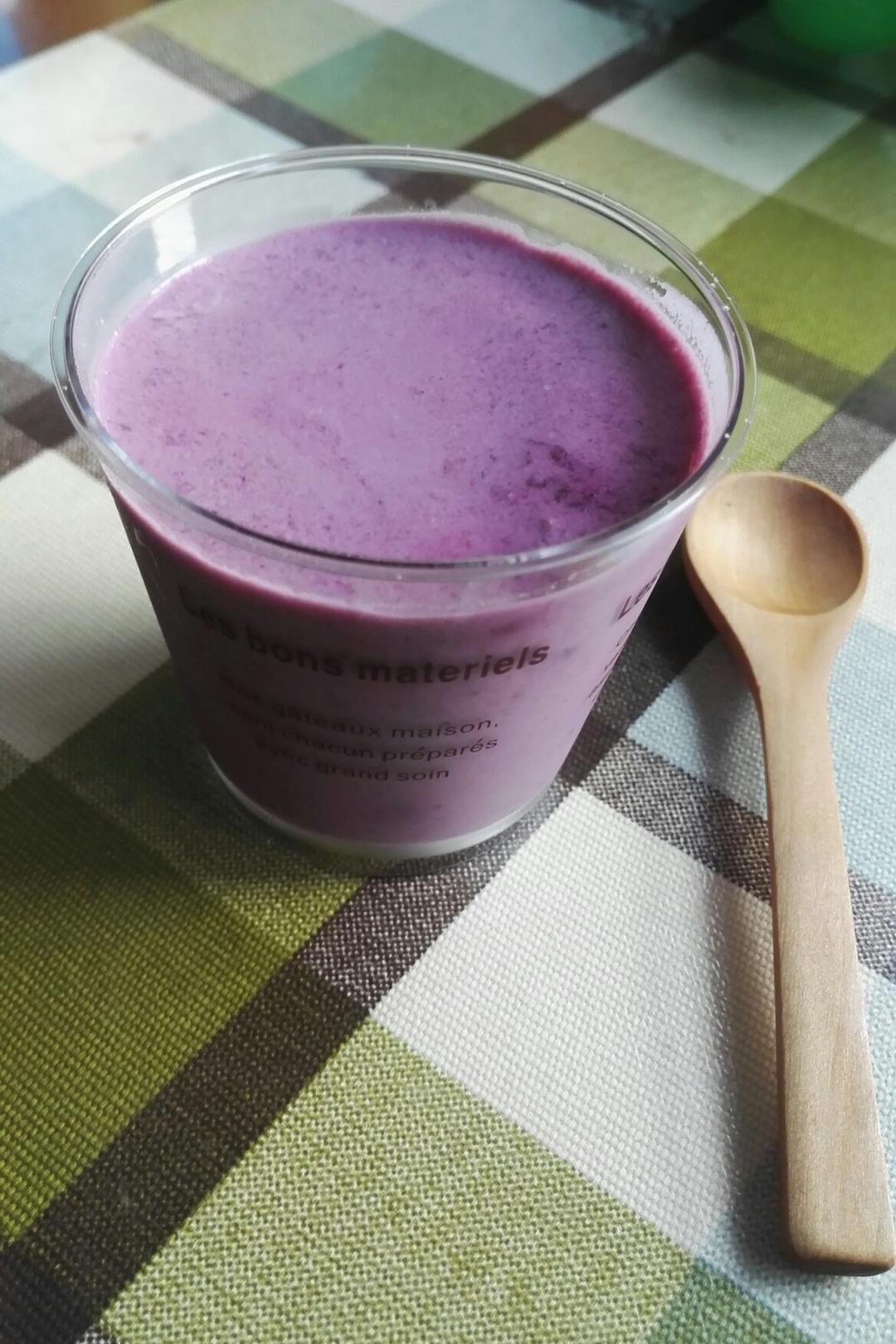 听听月画画云做的蓝莓牛奶布丁