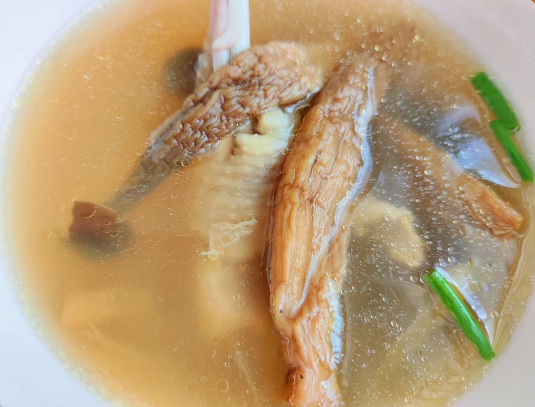 清炖柴鸡汤