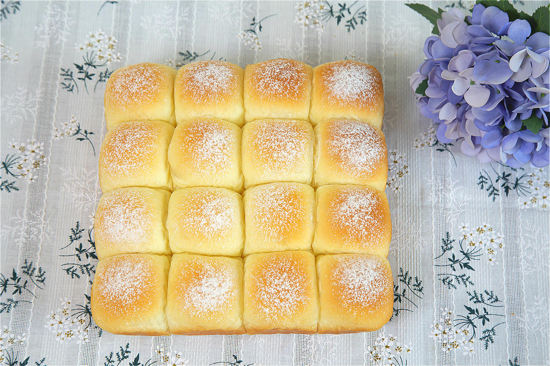 纯奶手撕吐司的做法 步骤1