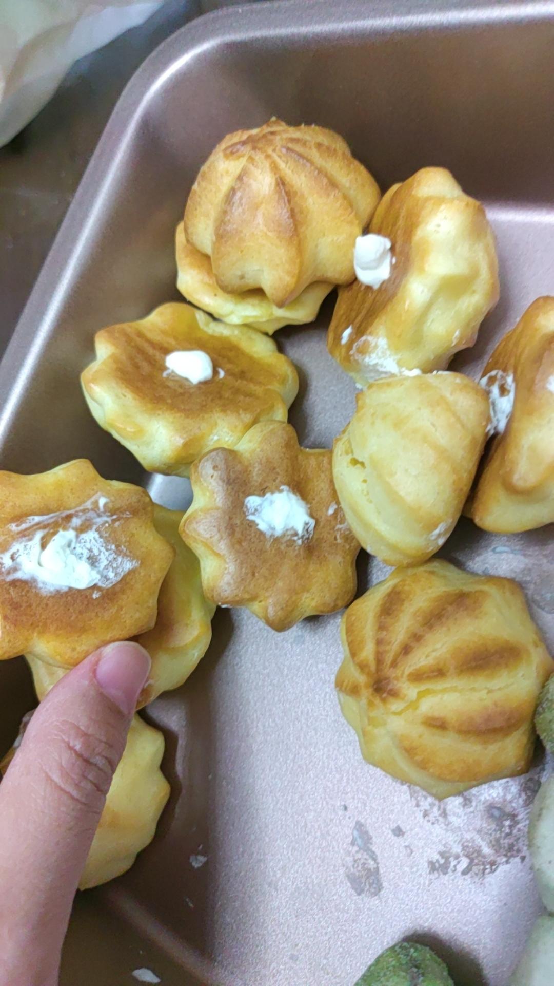 简单易成功的奶油小泡芙做法