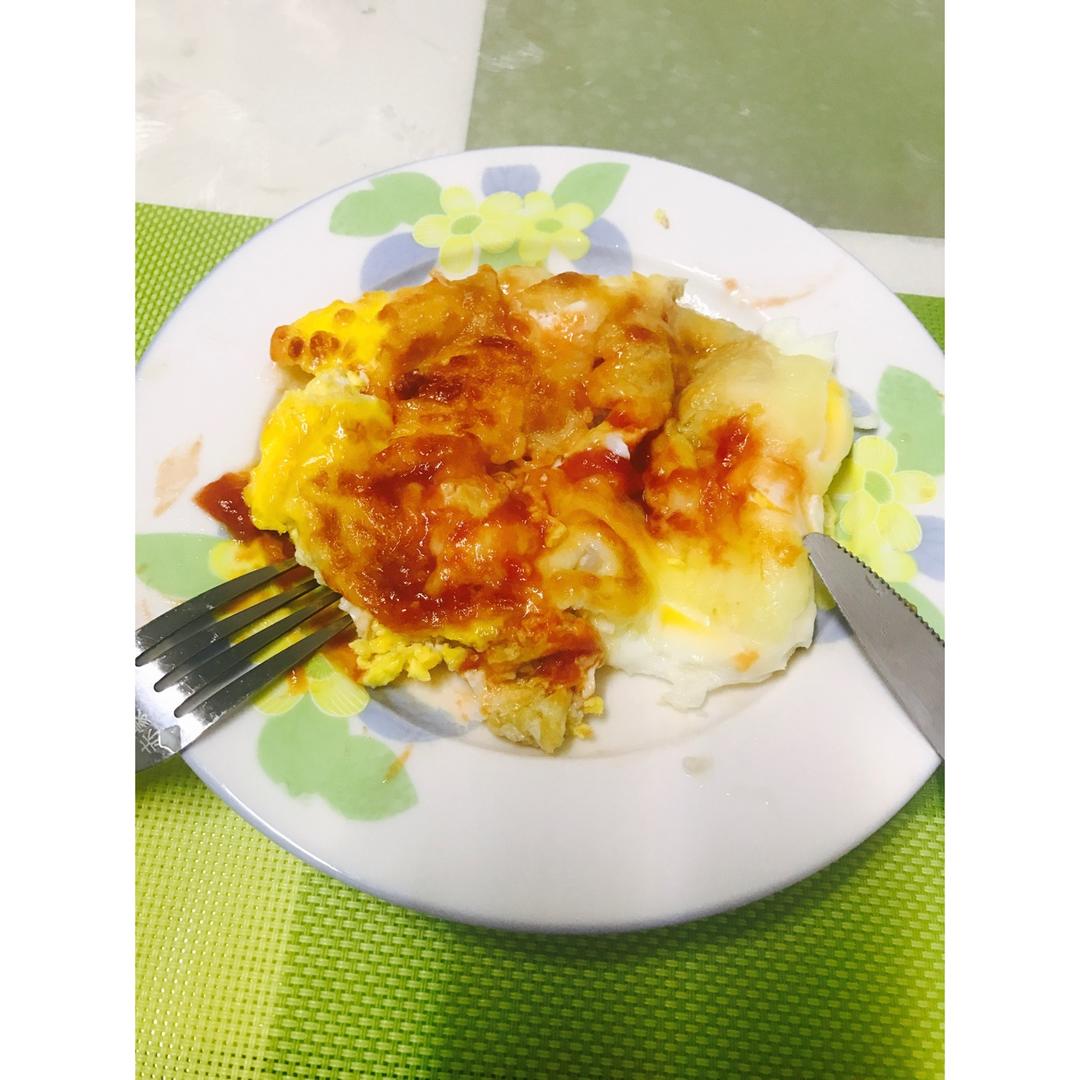 只需摆好材料去微波！惊艳全家的早餐端上桌：香肠奶酪烘蛋