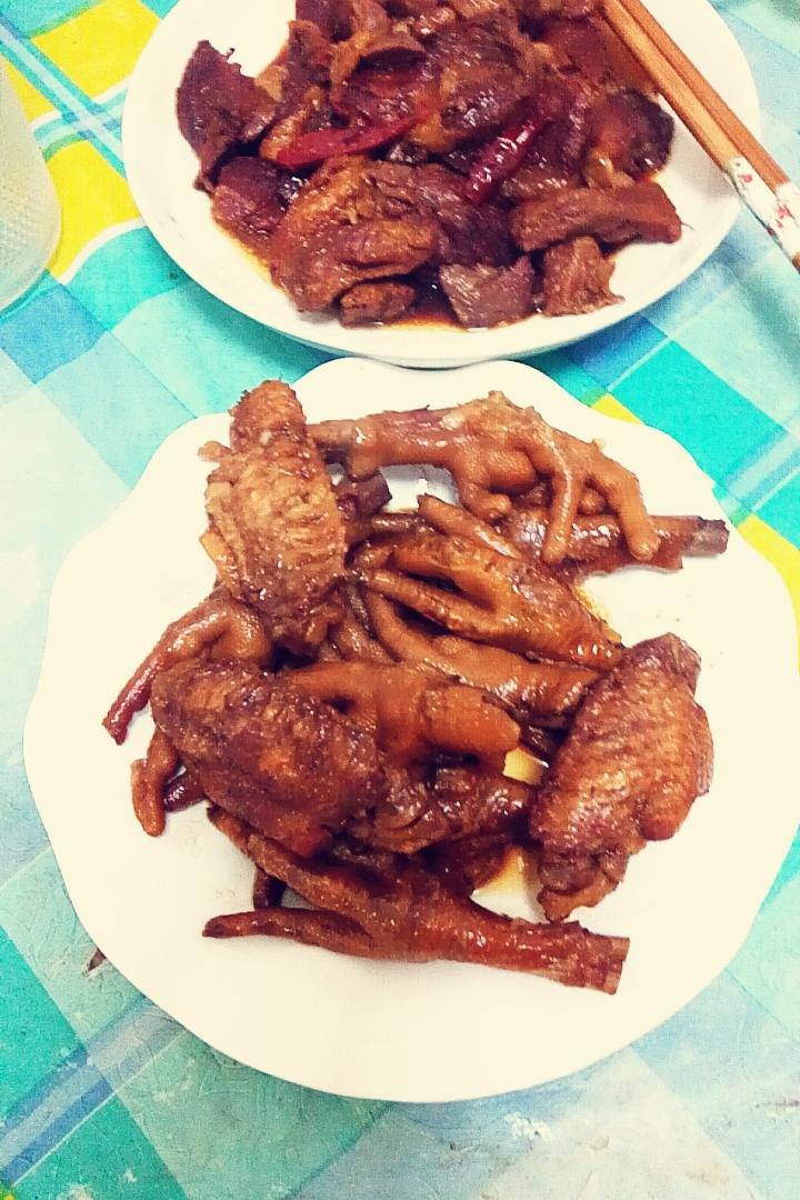 传统家乡卤味（卤五花肉、鸡爪、鸭胗等）