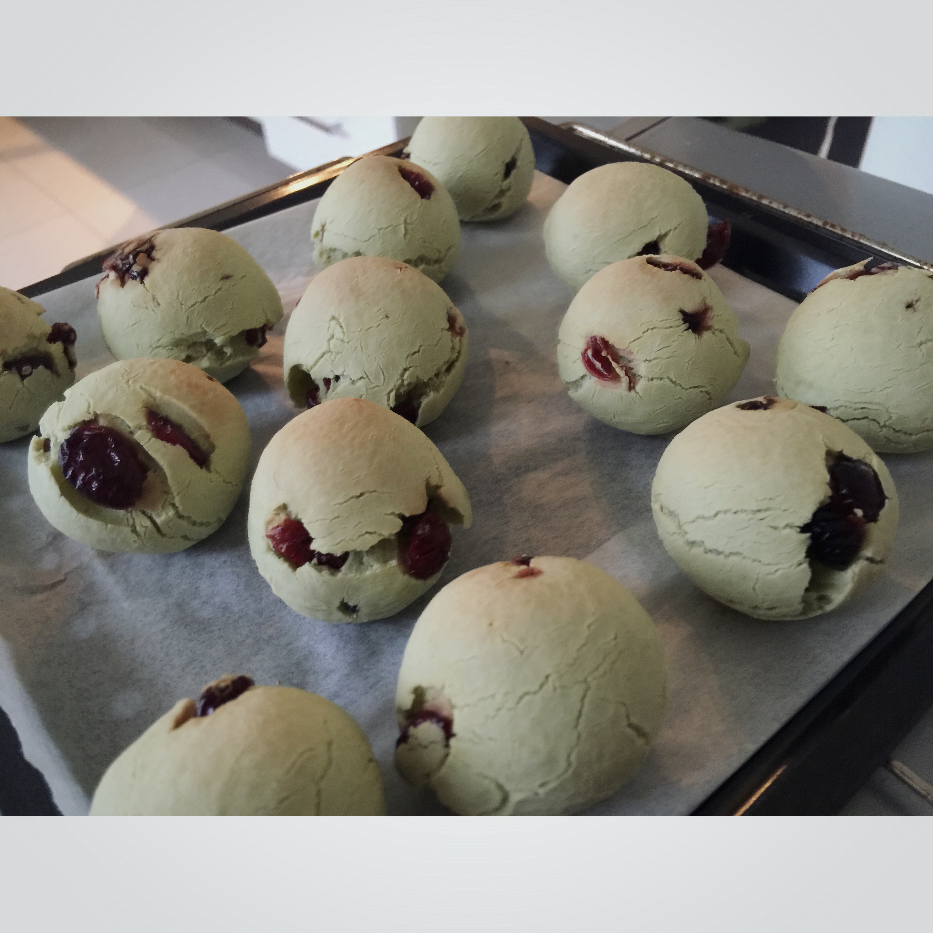 抹茶蔓越莓麻薯包（不回缩）