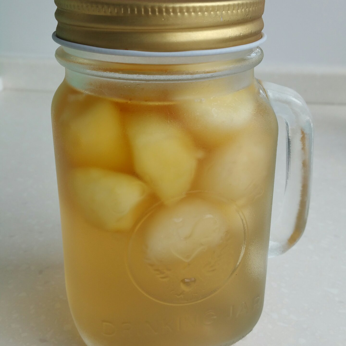 detox water 自制排毒养颜水 健康饮料 果蔬泡汁