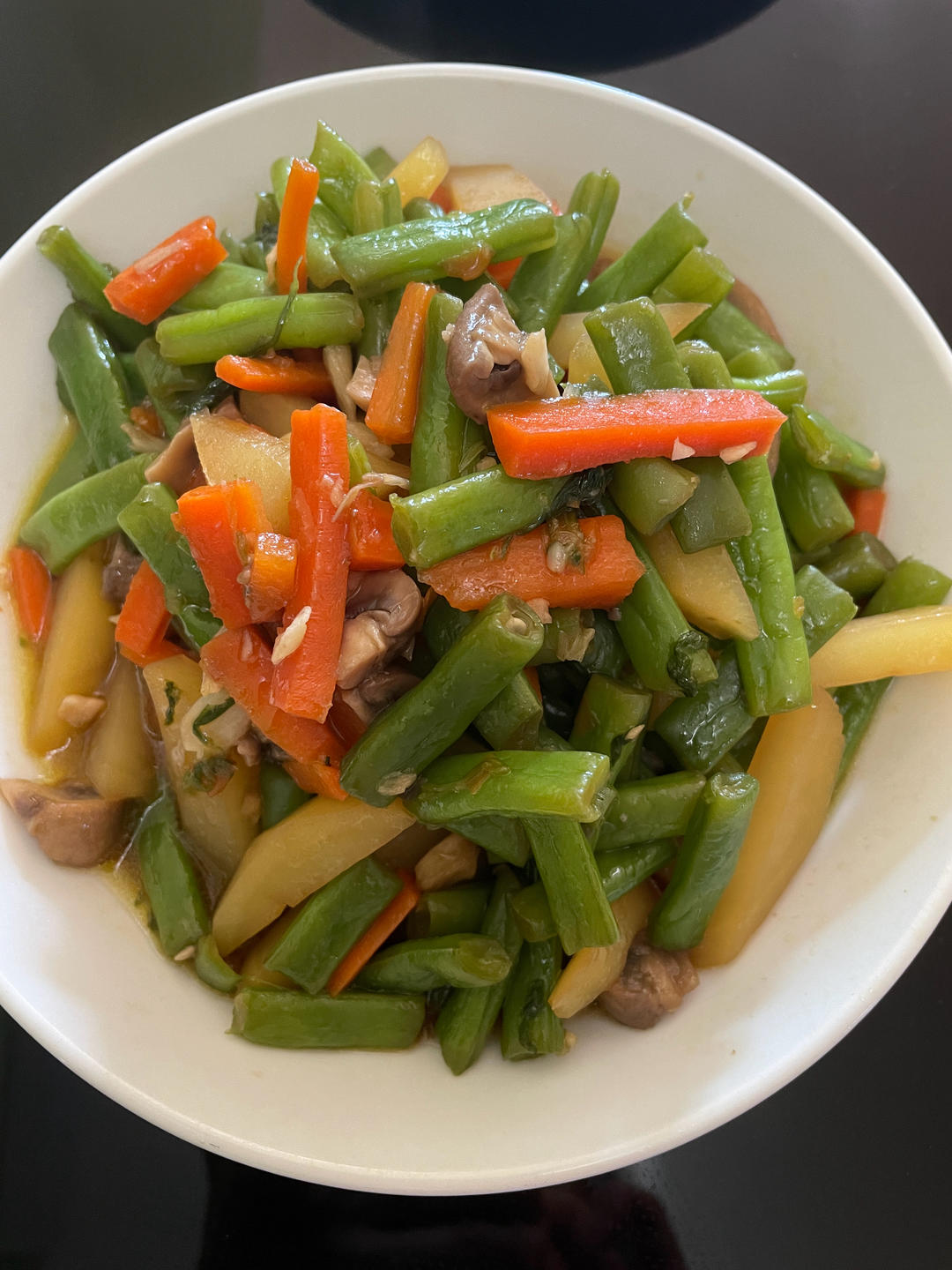 小美菜谱：四季豆炒土豆