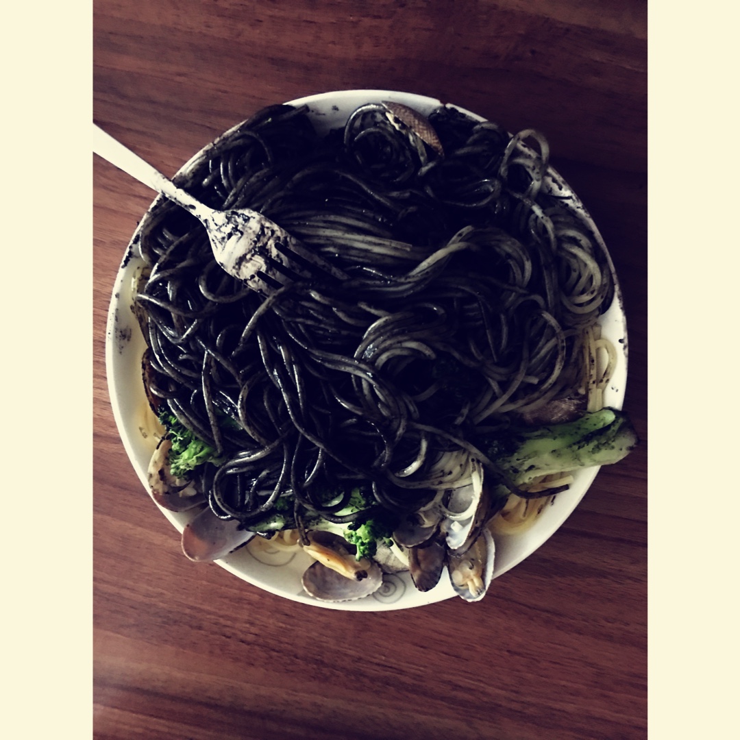 墨鱼汁意面