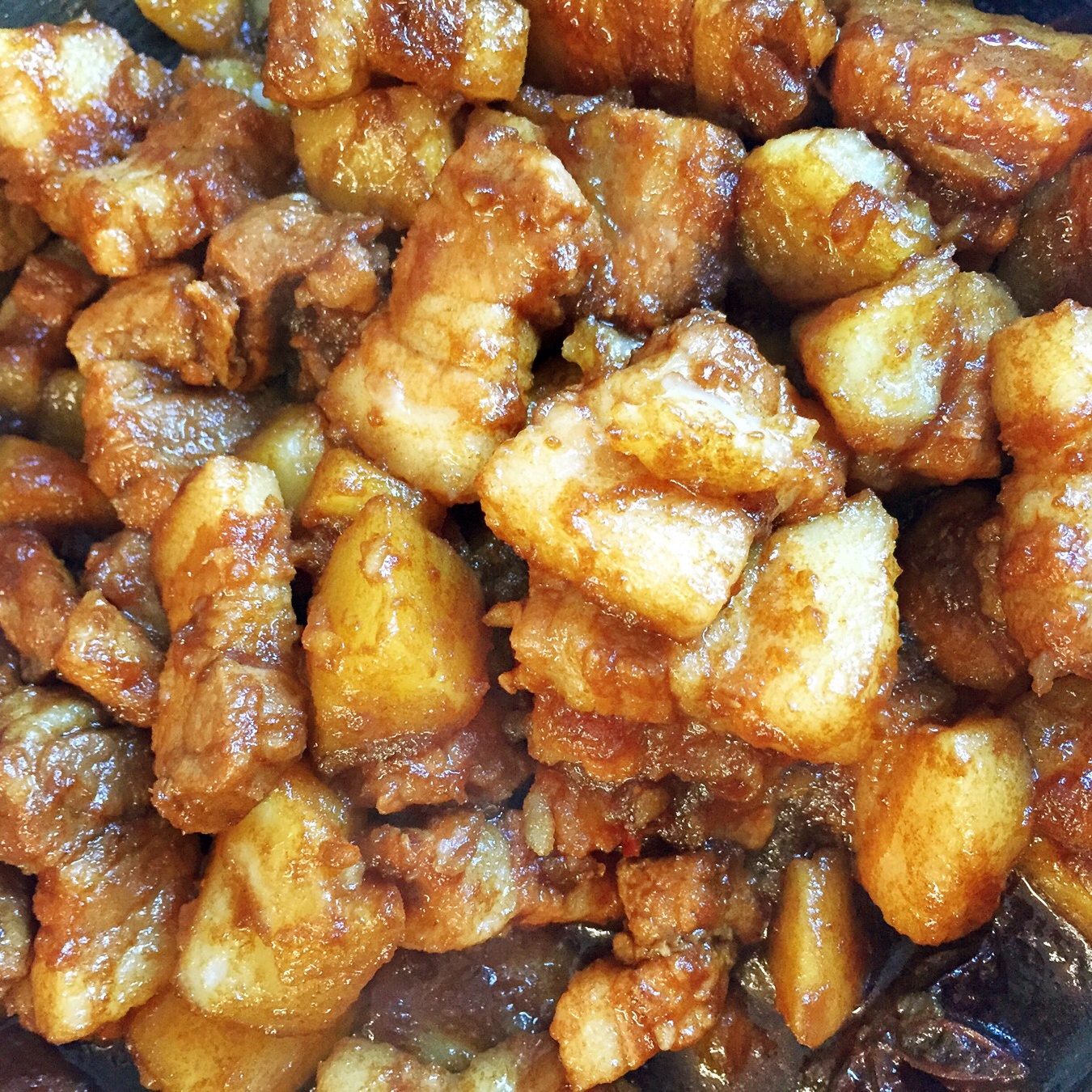 红烧肉炖土豆