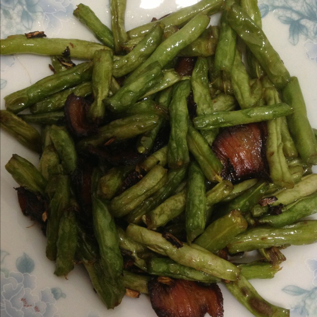 腊肠干煸四季豆