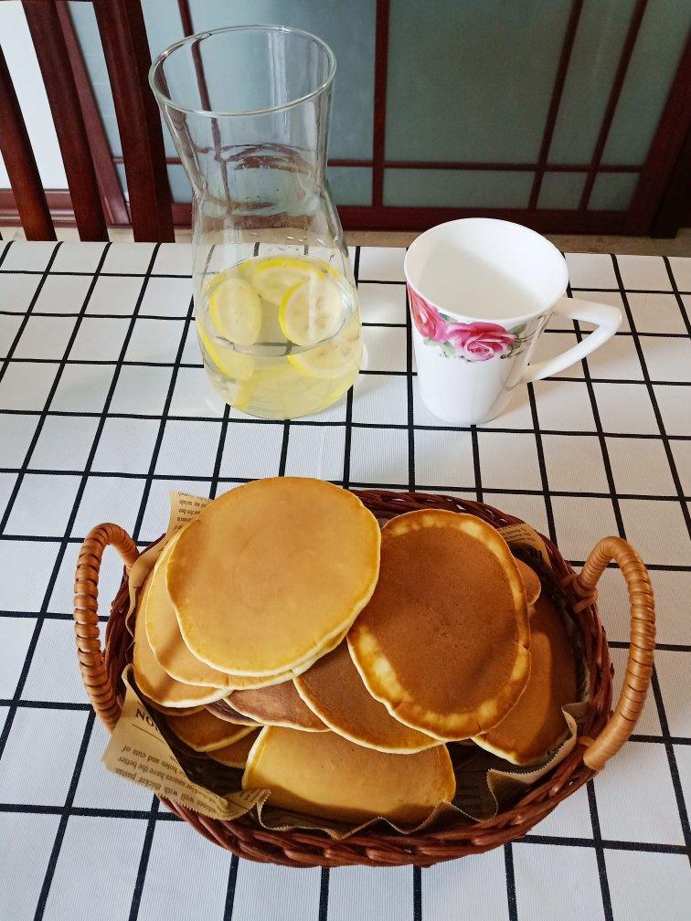 奶香四溢酸奶松饼