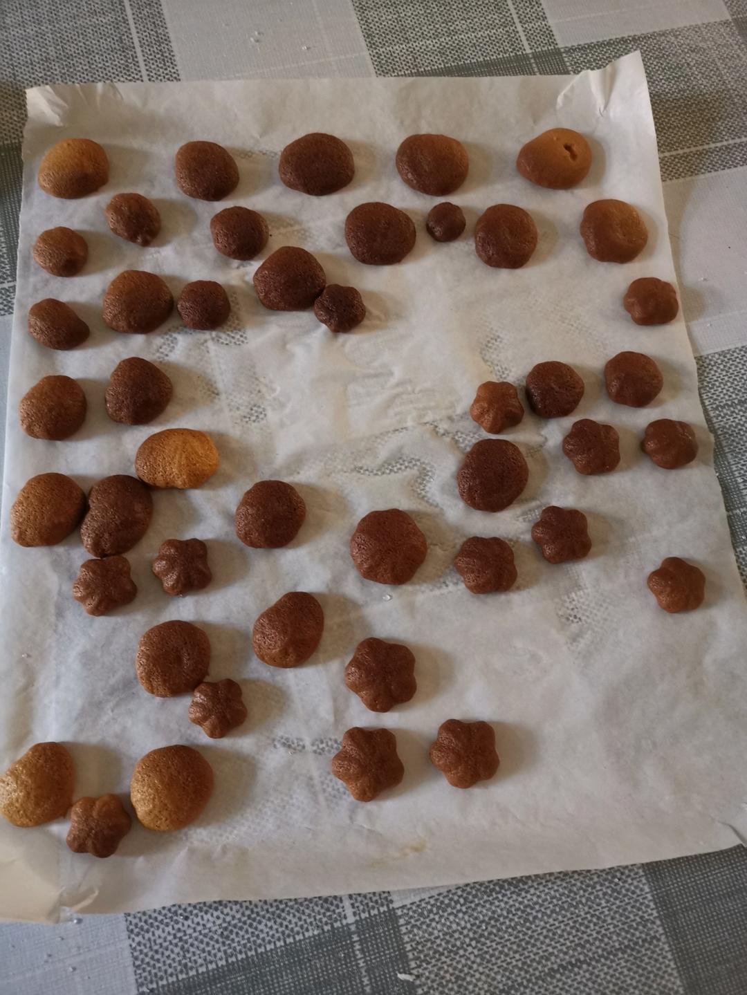 鸡蛋饼干