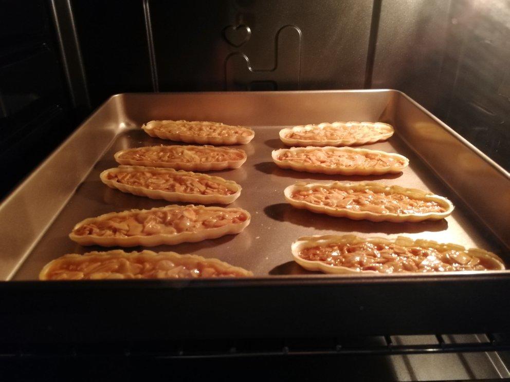 焦糖杏仁糯米船