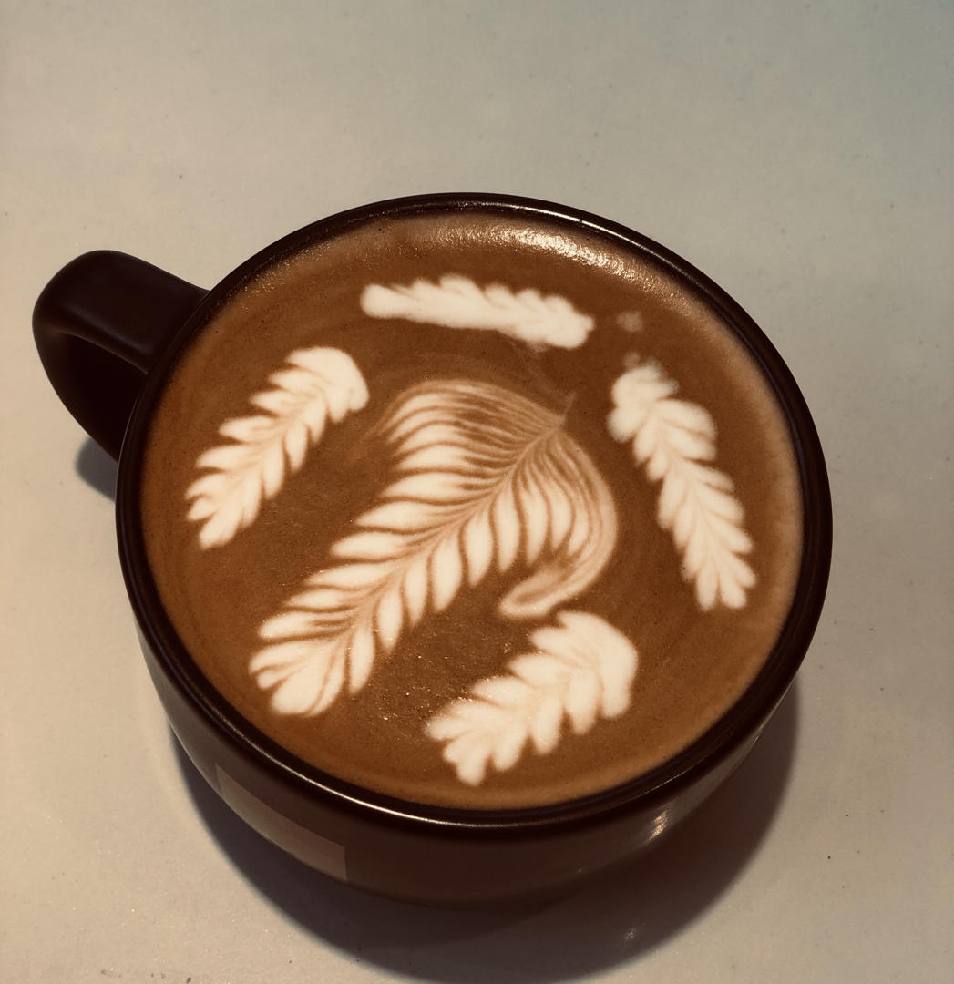 咖啡拉花杨子做的三款进阶版咖啡拉花