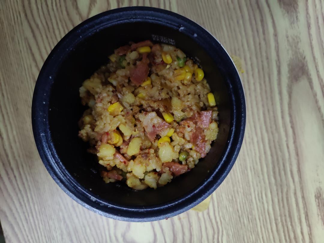 懒人必备～电饭煲腊肠焖饭