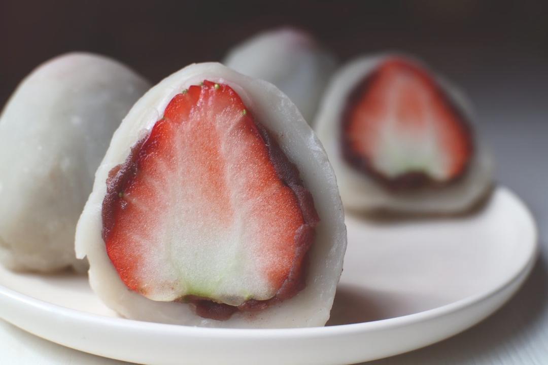 健身少女的日常做的草莓大福