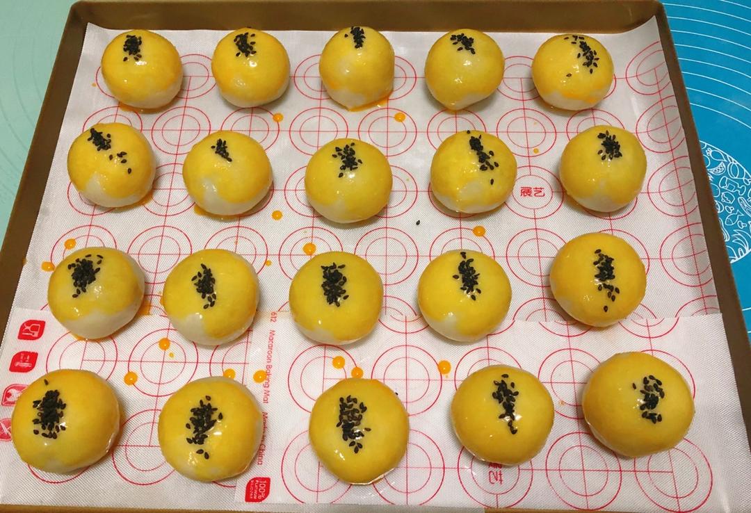 《Tinrry+》蛋黄酥