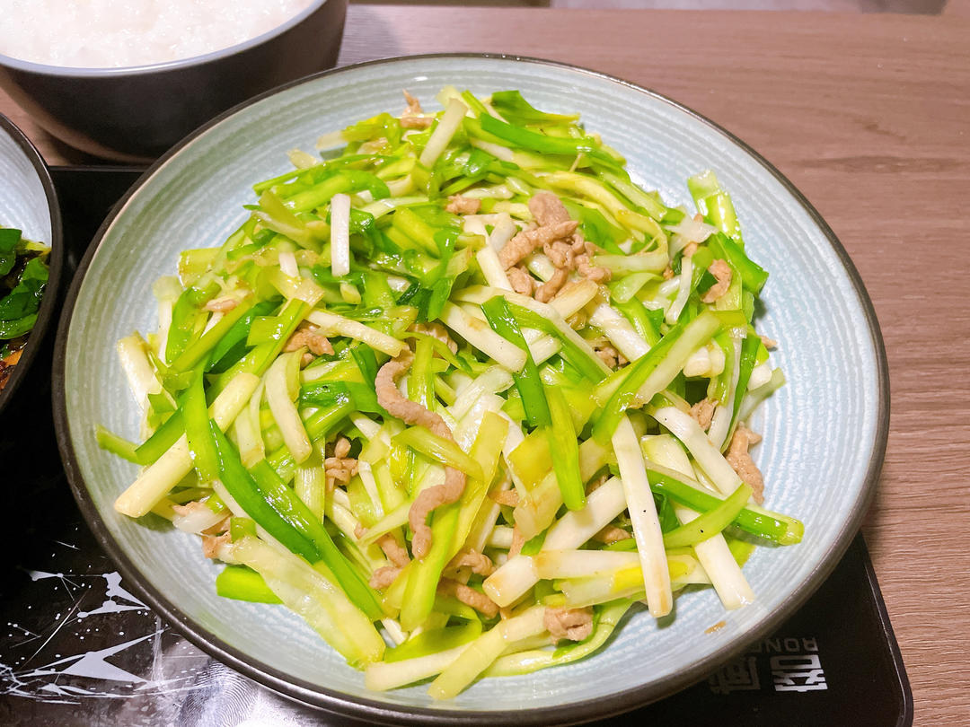 韭黄炒肉丝