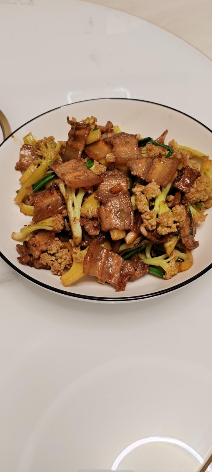 干煸菜花（花菜炒肉）