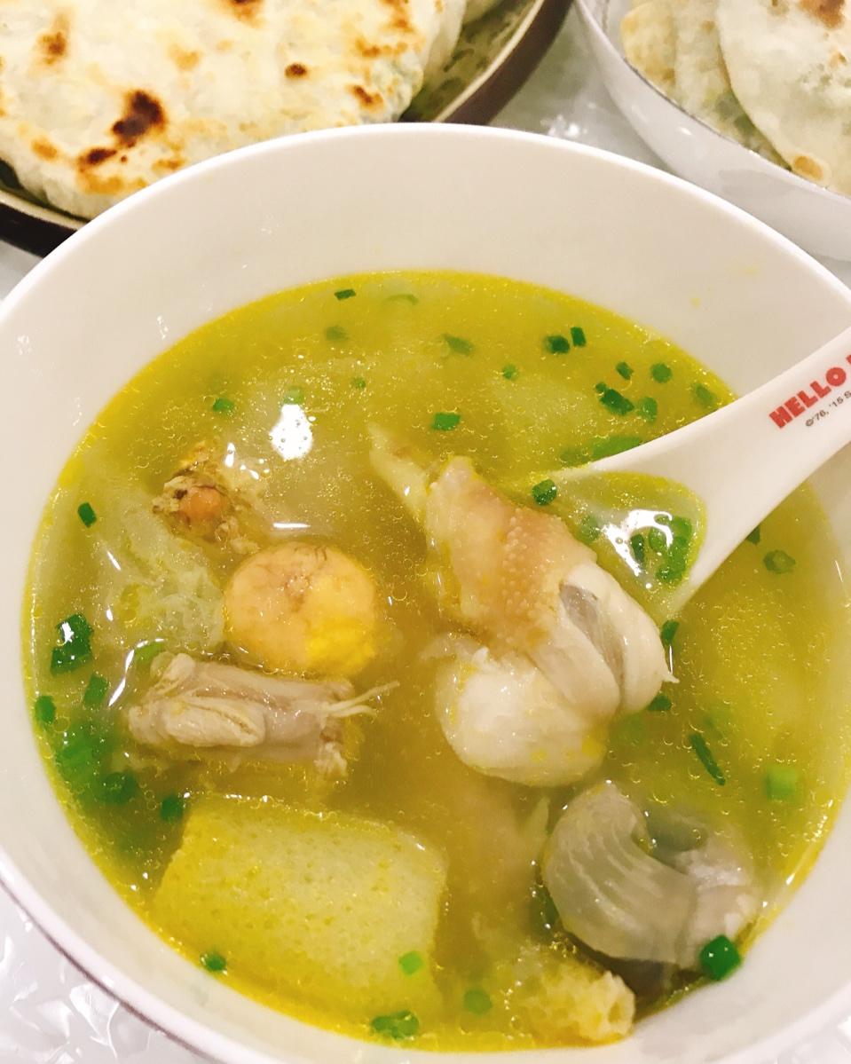 竹荪土鸡汤