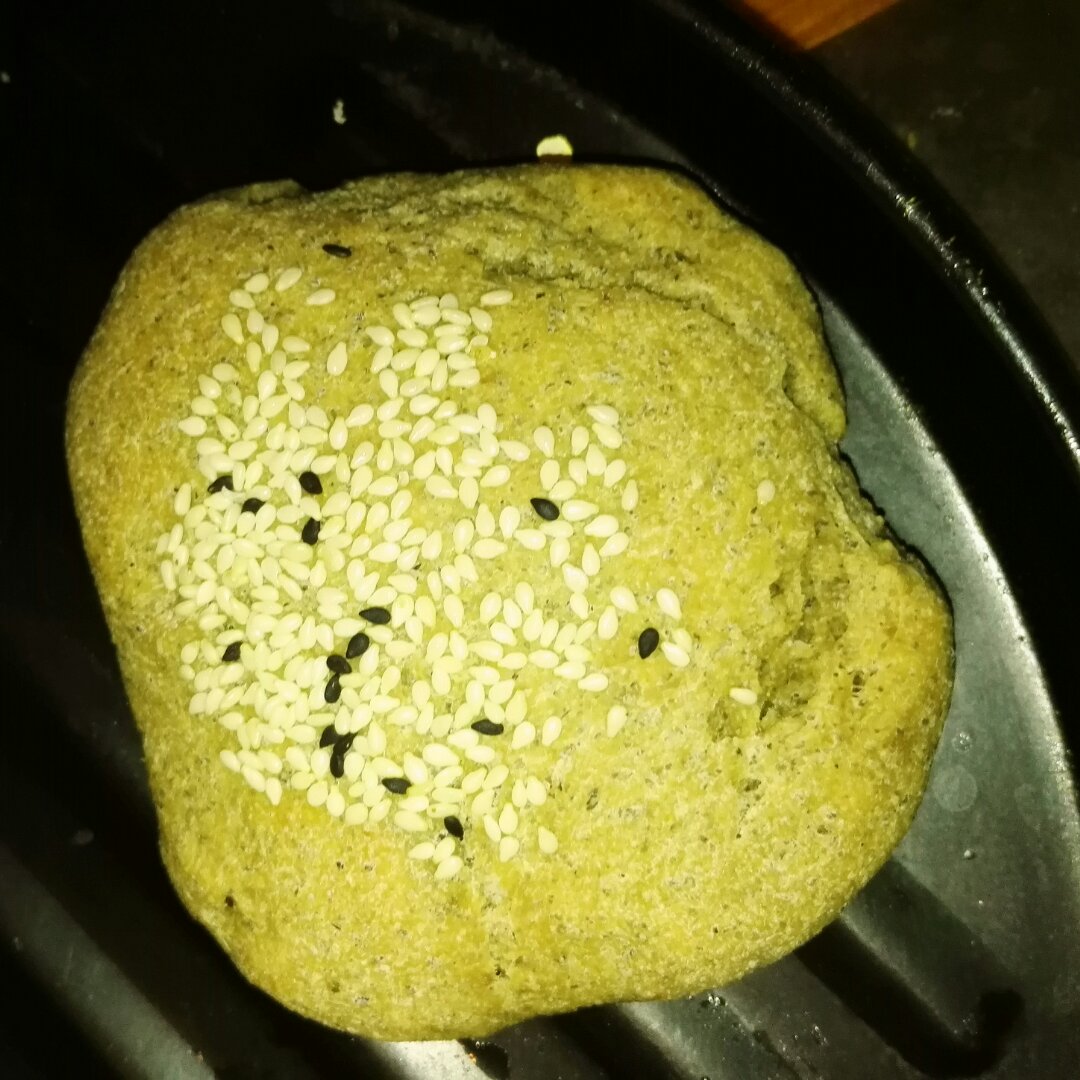 年6月21日#早餐612016年6月21日#黑豆渣和面粉酵母揉成不沾手的面团