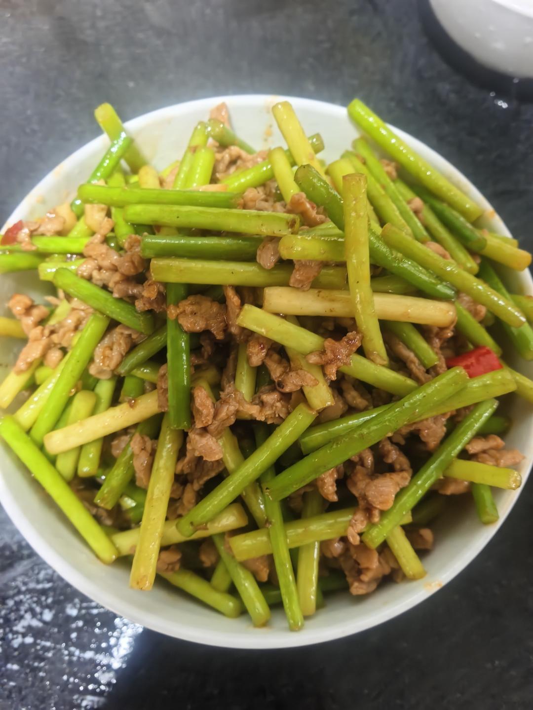 蒜薹炒肉丝