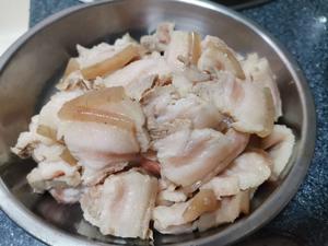 豆角干炒回锅肉的做法 步骤1