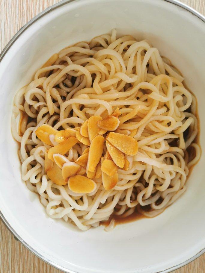 蒜面条