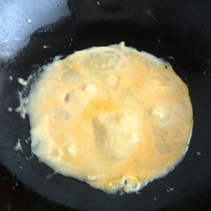 大盐城鸡蛋饼——比普通鸡蛋饼更营养美味的做法 步骤4
