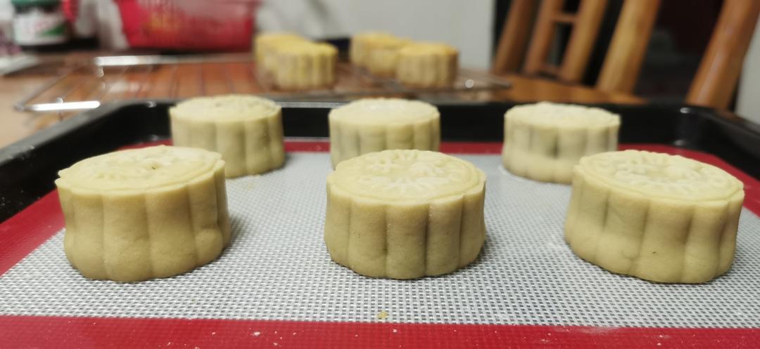 不用转化糖浆的广式月饼（不裂 不塌 不缩腰）