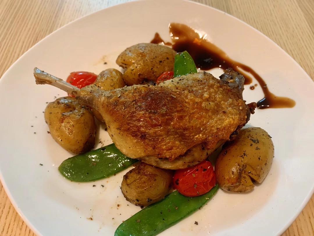 油封鸭腿 Confit de carnard