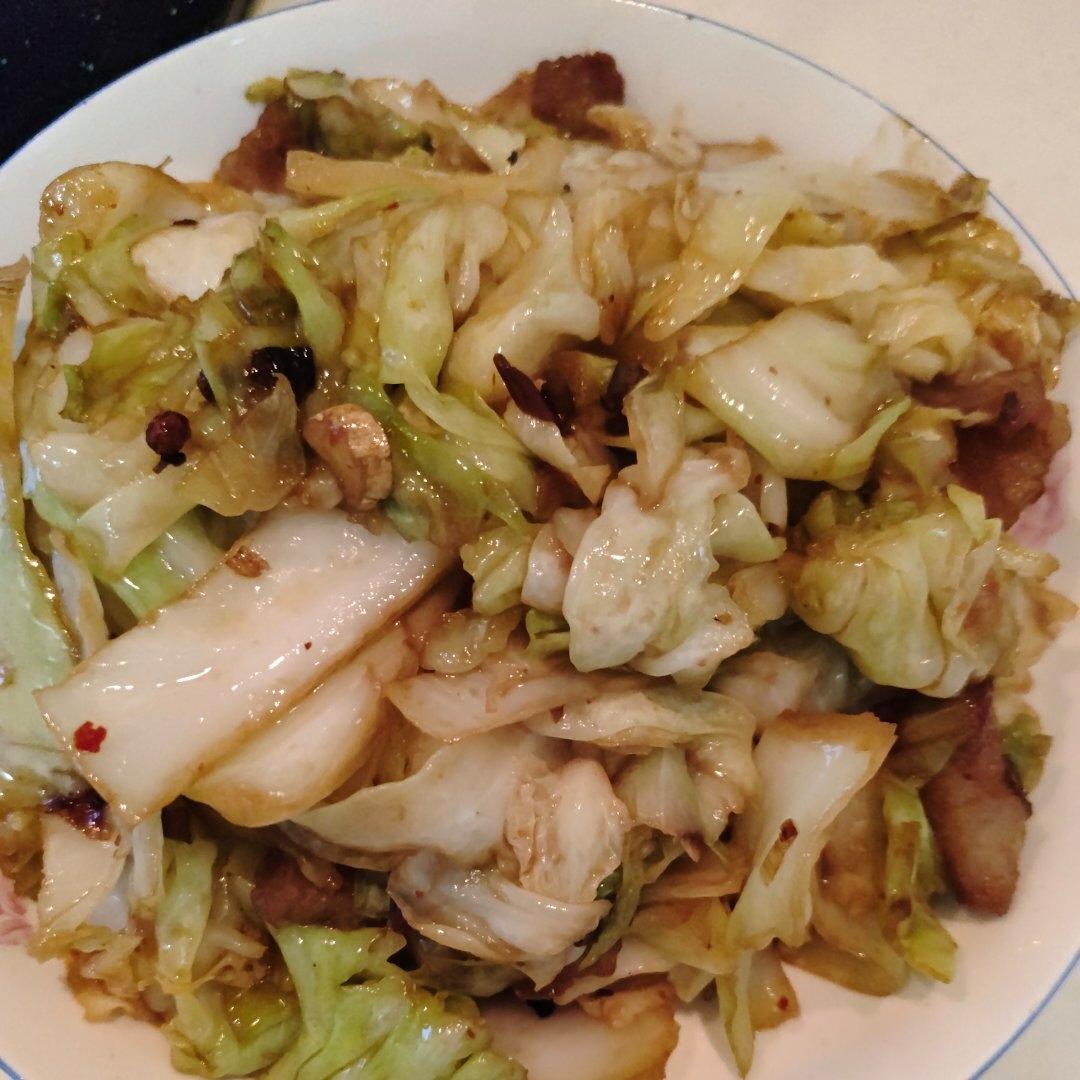 阿婆手撕包菜