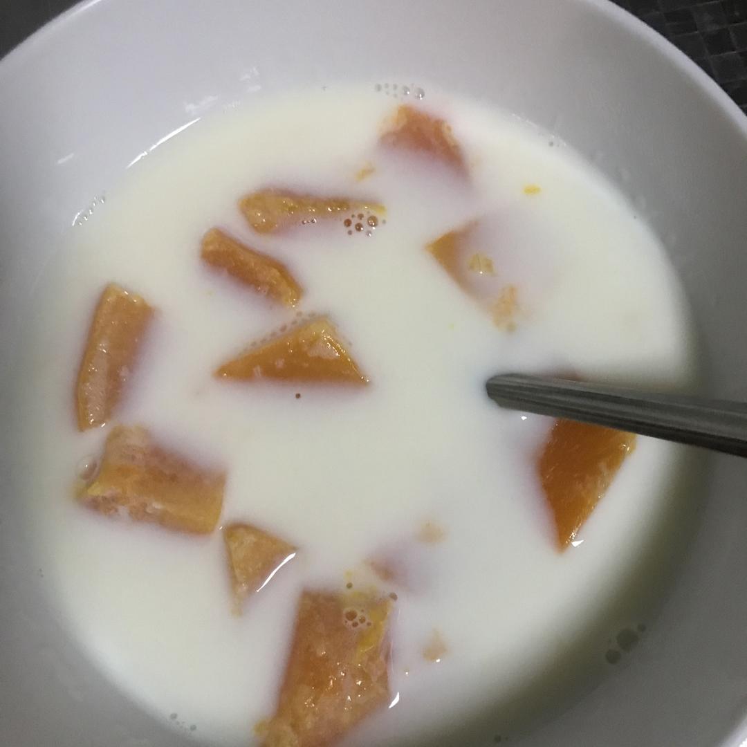 木瓜炖牛奶