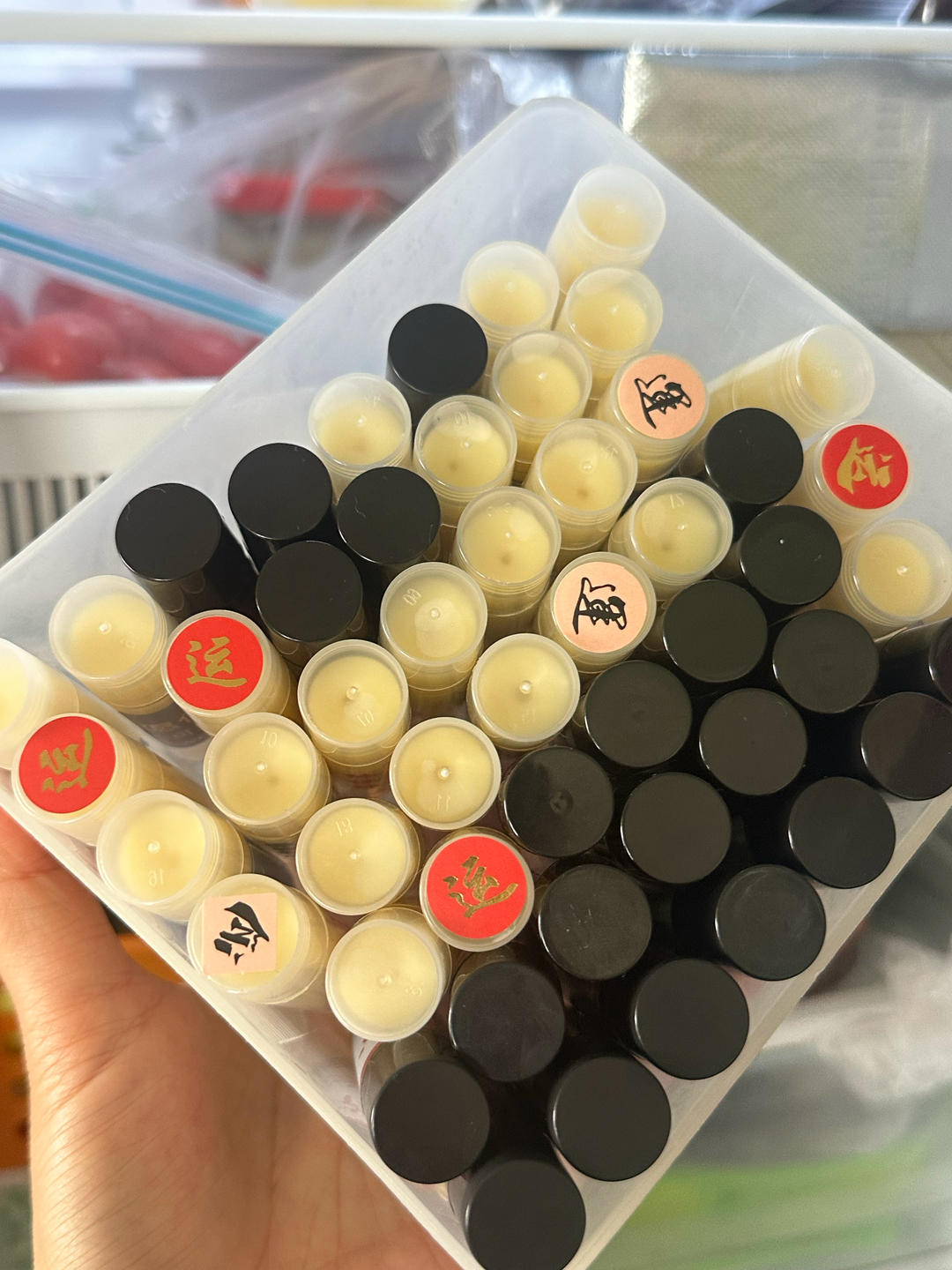 DIY一支可以吃的润唇膏（秋冬必备）