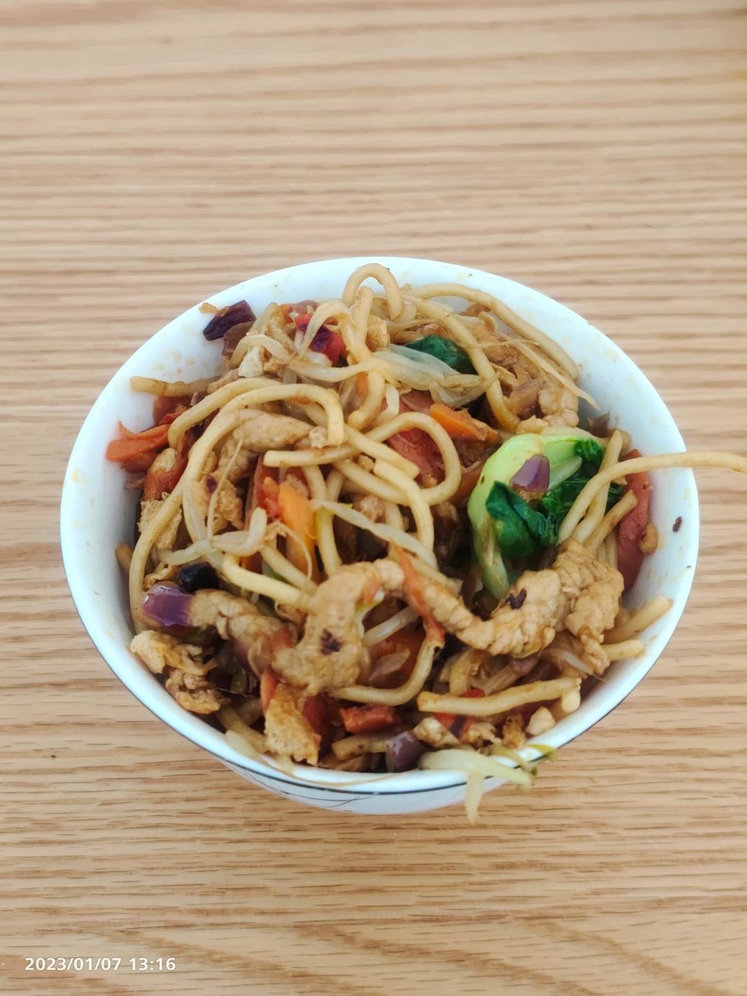 🍜最简单最好吃的家常炒面