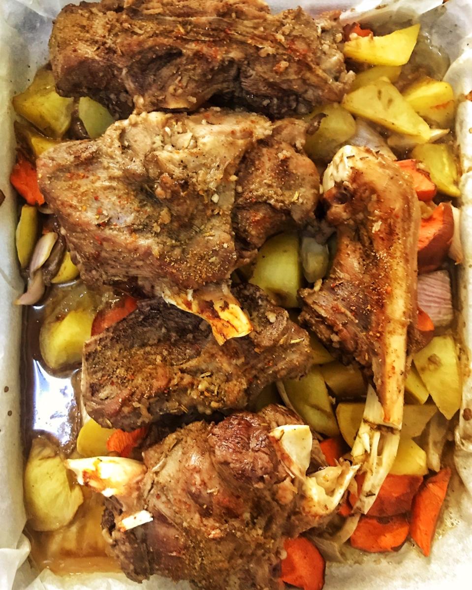 【蒙古族】秘制烤羊腿