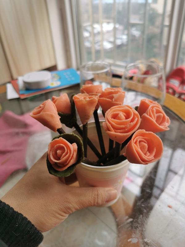 巧克力玫瑰花(不用模具不用翻糖，超级简单)