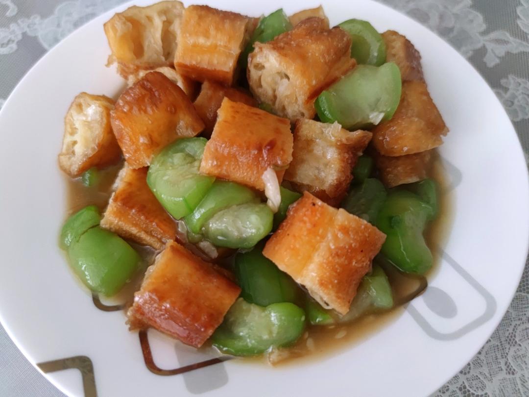 丝瓜烩油条