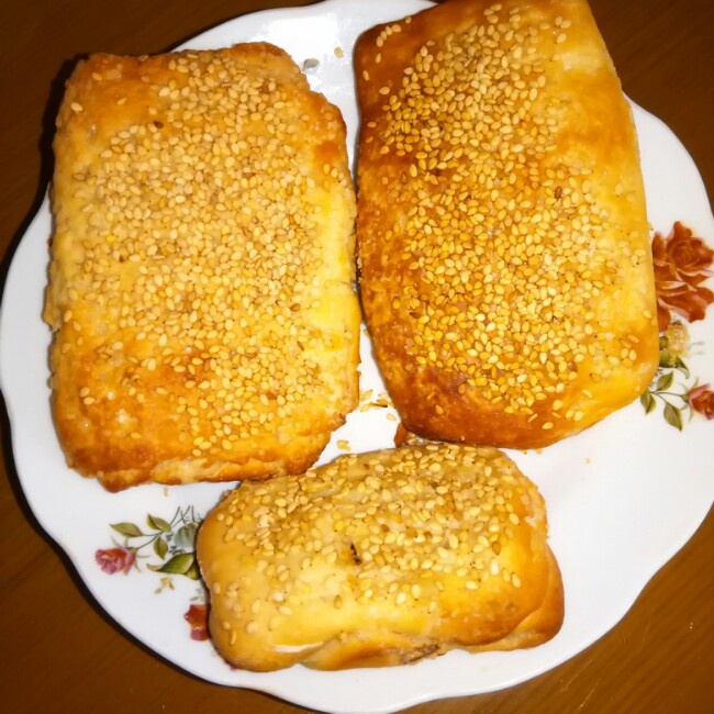 糊涂-45做的葱香油酥大饼