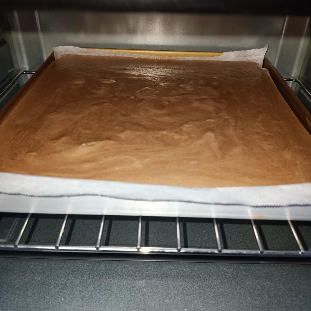 蛋糕卷这样做‼️不掉皮不开裂（小视频食谱）