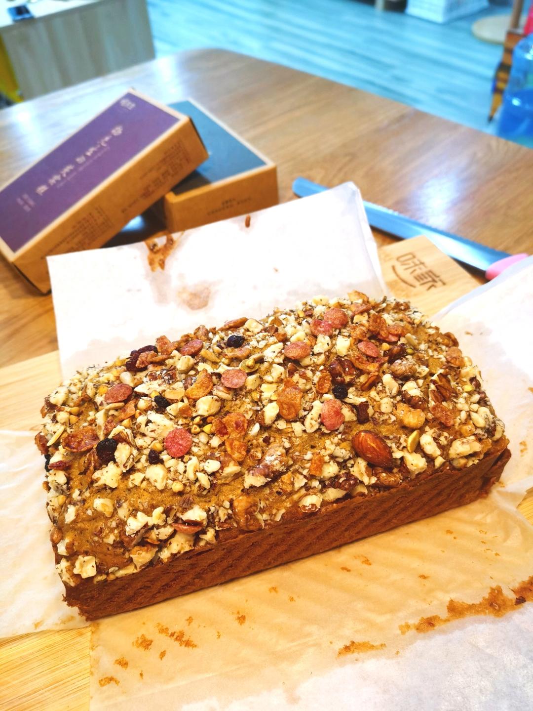 香蕉核桃磅蛋糕 Banana & Walnut Pound Cake