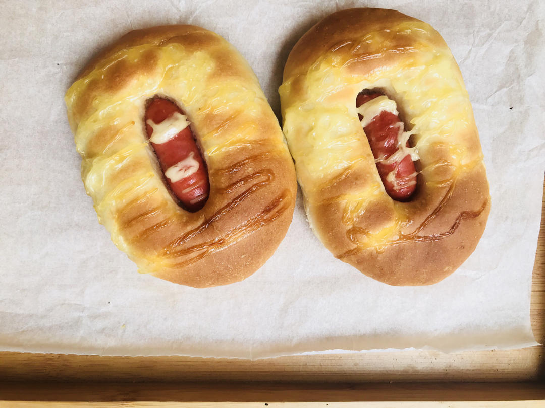 零失败率的芝士肠仔包 肉类面包