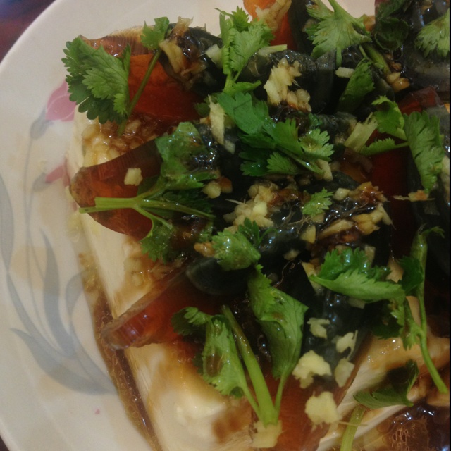 皮蛋拌内脂豆腐