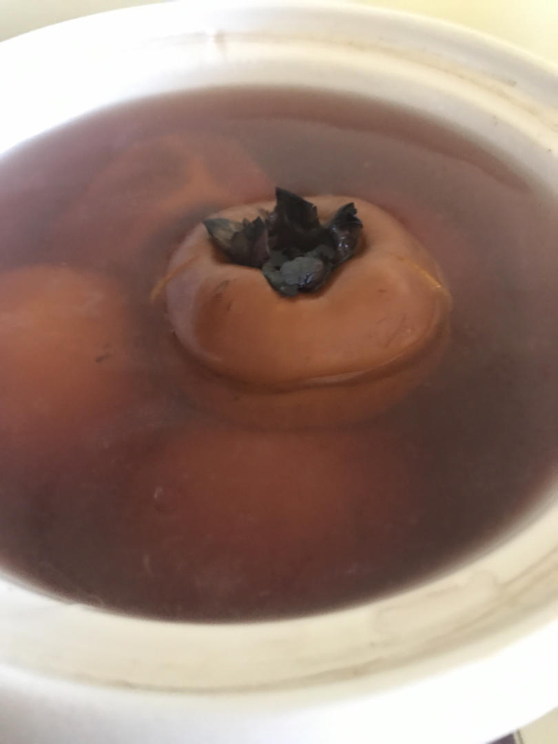 涩柿子变甜柿子(超简单的方法)