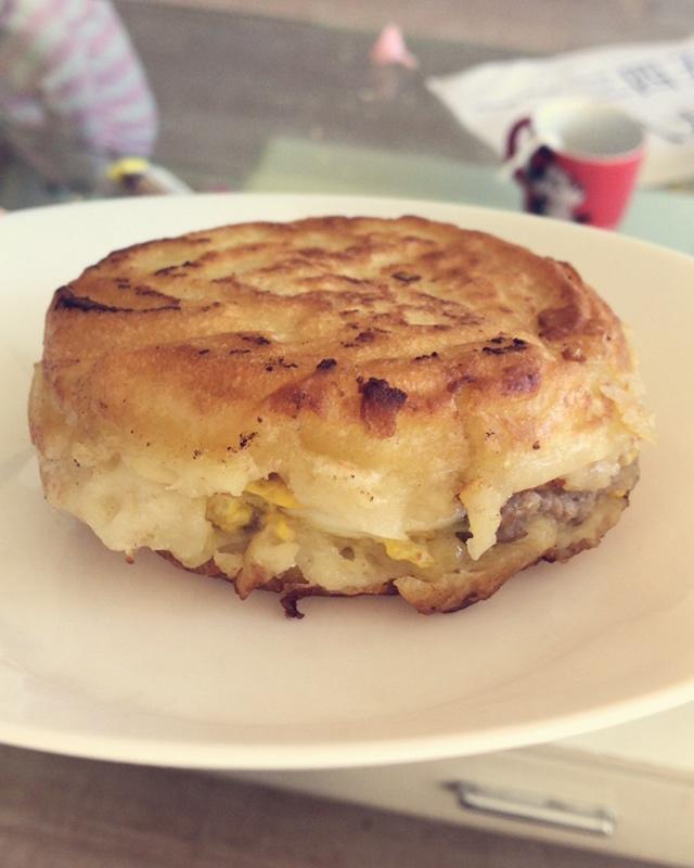 jkqt做的简单易做家庭版鸡蛋蛋堡