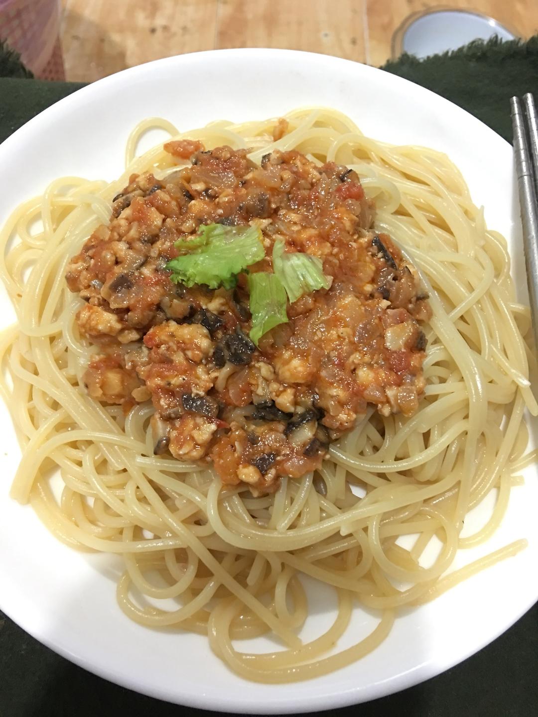 意式番茄肉酱面
