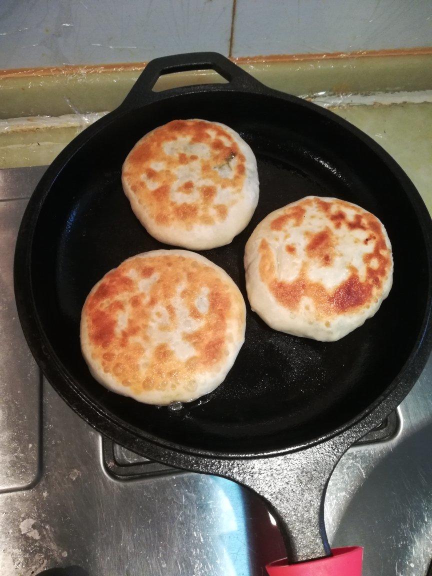 韭菜鸡蛋馅饼