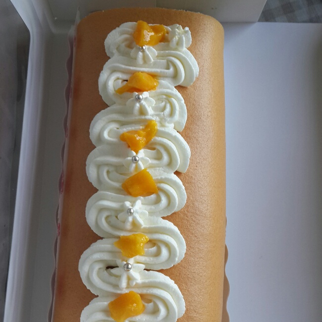 奶油芒果蛋糕卷